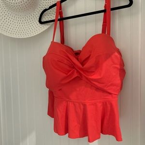 🔥🔥Women’s Torrid Tankini Top in Coral DD/F
